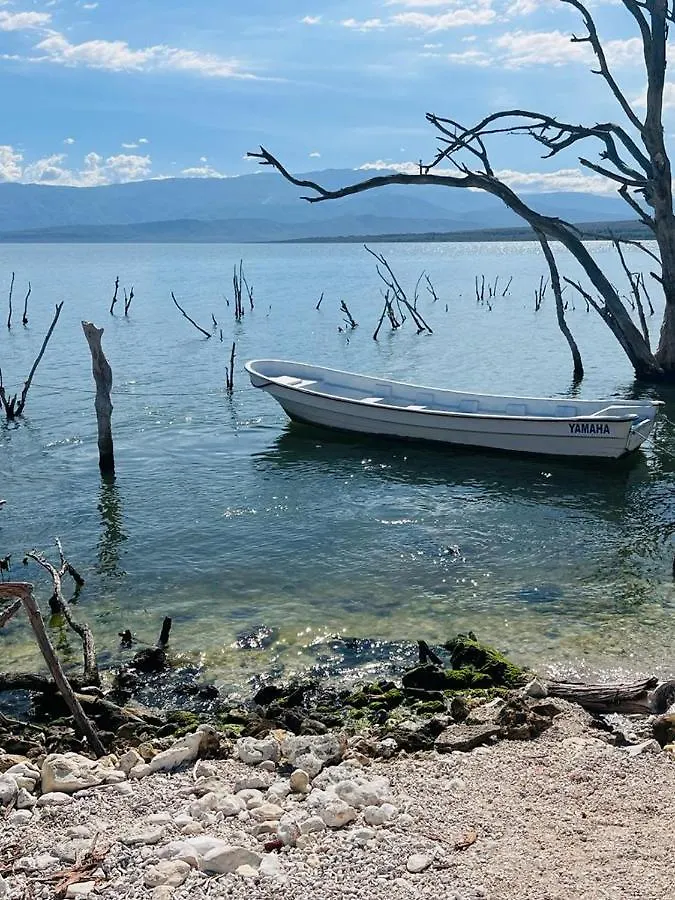 بيت ضيافة Cerro Al Medio Lago Enriquillo Resort